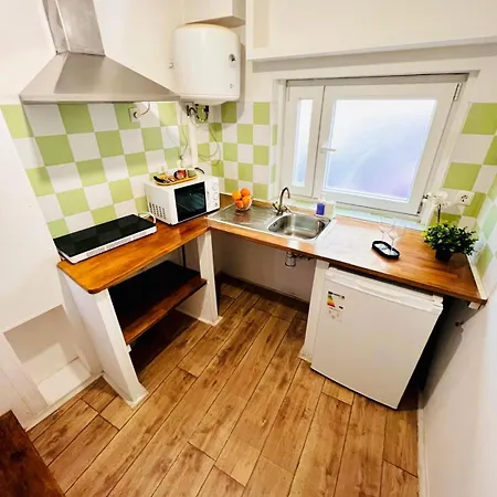 Cozy Lisbon, Close To Attractions Apartman