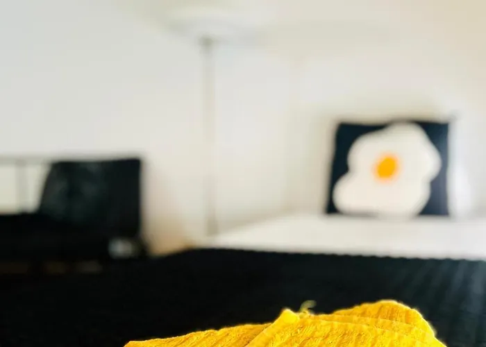 Cozy Lisbon, Close To Attractions Apartment *