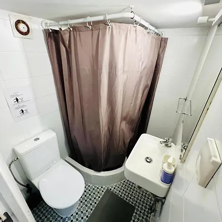 Cozy Lisbon, Close To Attractions 公寓 *